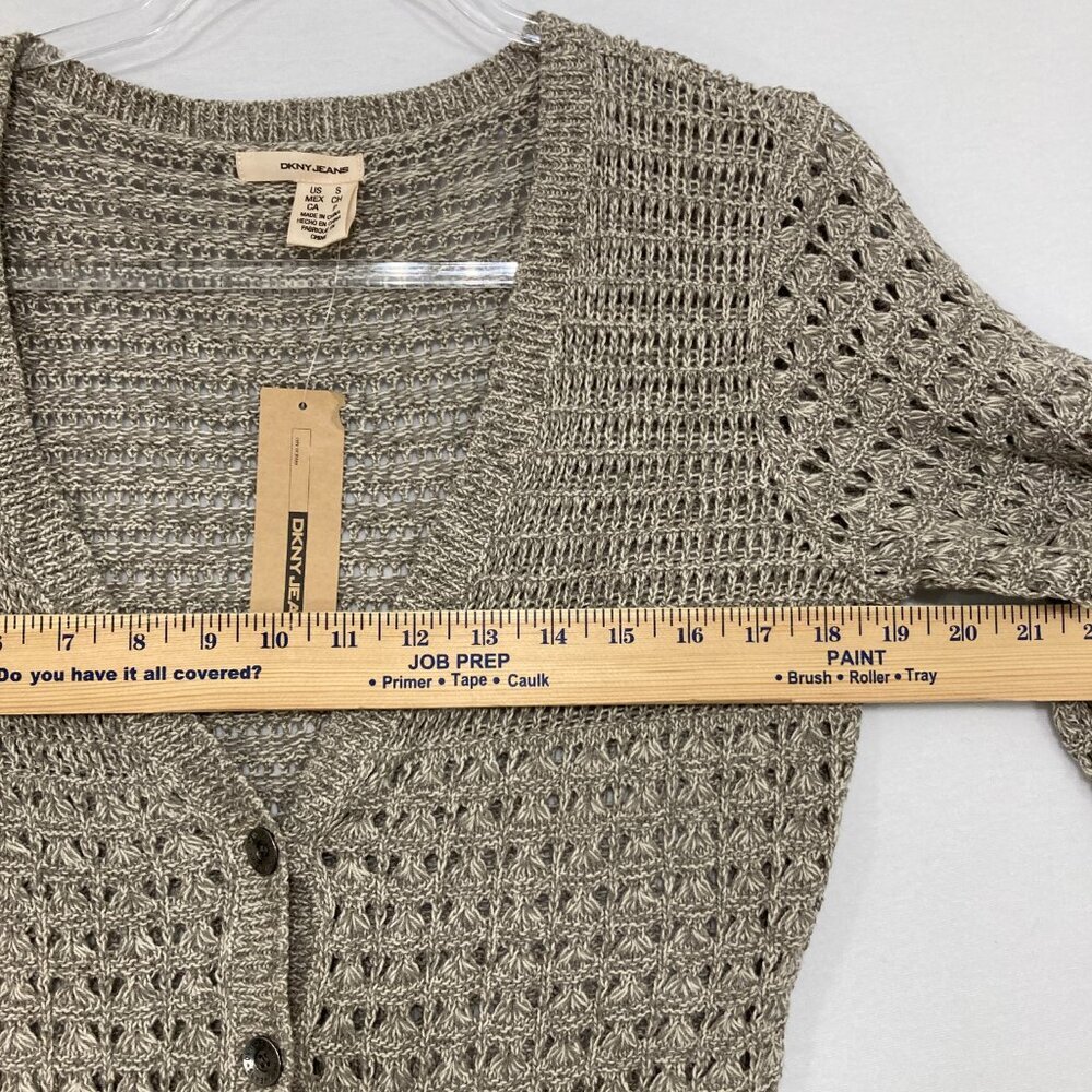 New DKNY size Small‎ Gray Crochet Boho Open Knit 3/4 Sleeve Button Cardigan - Picture 7 of 10